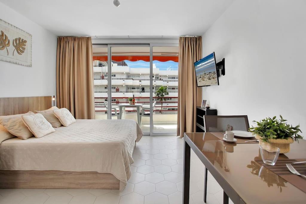Alexander Apartment Playa De Las Americas Dış mekan fotoğraf
