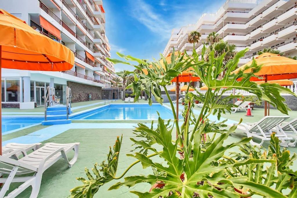 Alexander Apartment Playa De Las Americas Dış mekan fotoğraf