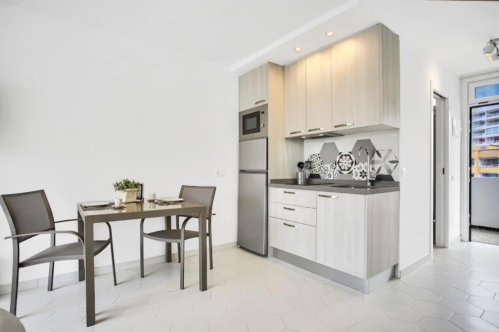 Alexander Apartment Playa De Las Americas Dış mekan fotoğraf